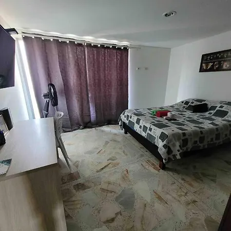 Apartamento Acogedor Barrio La Floresta Medellín Exterior foto