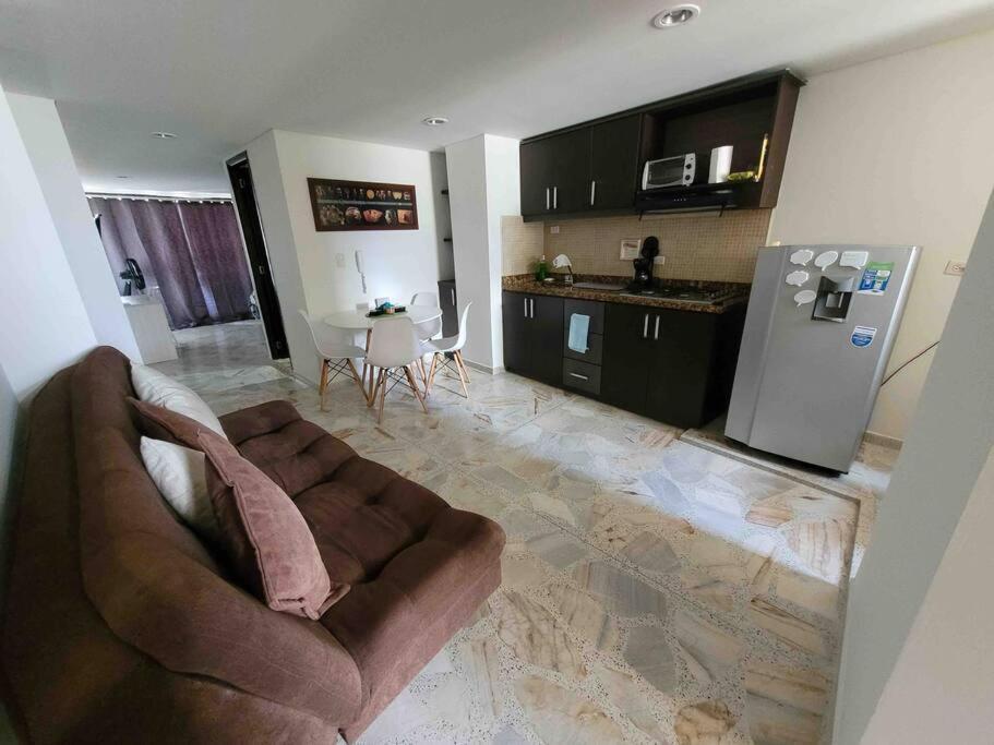 Acogedor Barrio La Floresta Apartment
